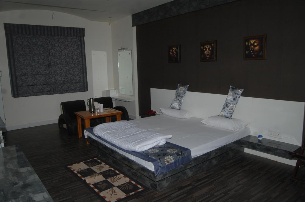 Hotel Sonchiraiya Shivpurī Zewnętrze zdjęcie
